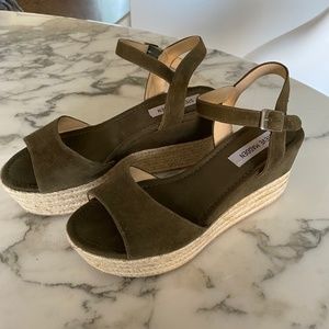Steve Madden Suede Sandal